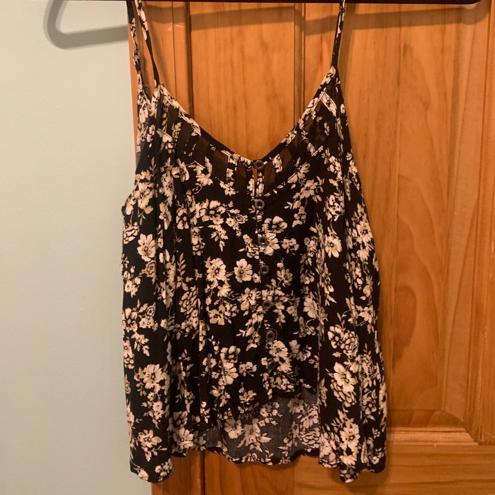 Cute crop tank!